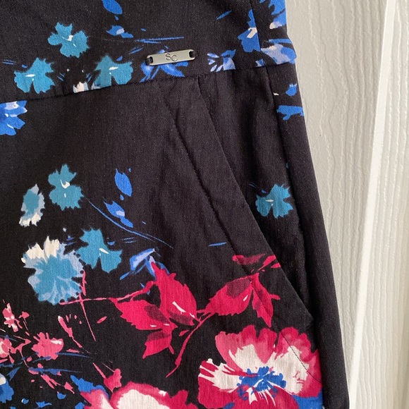 S.C. & Co. Floral skort size 10 - Picture 2 of 6